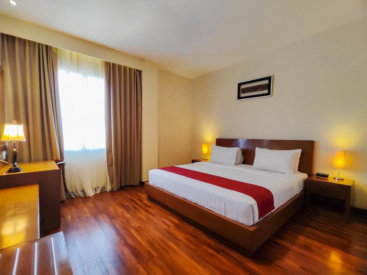 Square And 3* Seminyak (Bali)