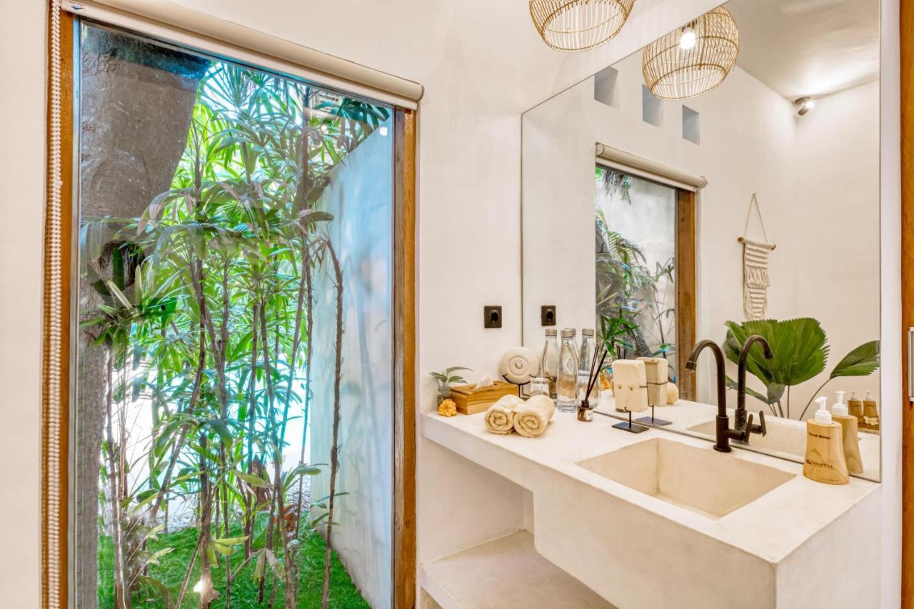 Indigo - 5-bdr With Huge Pool And Garden Villa *