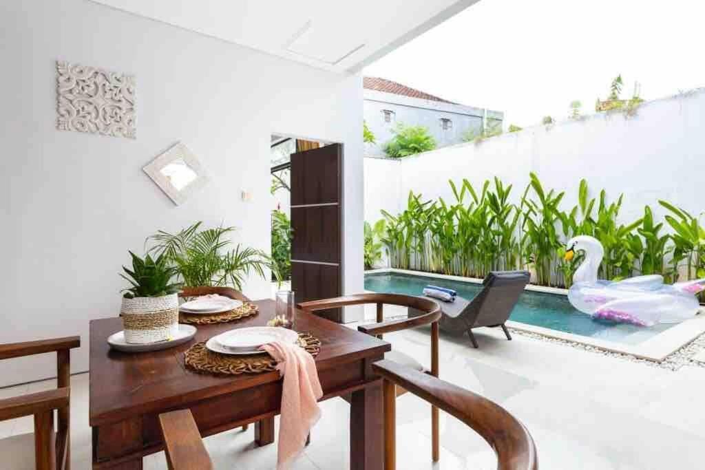 The R Toba - Incl. Motorbikes * Seminyak