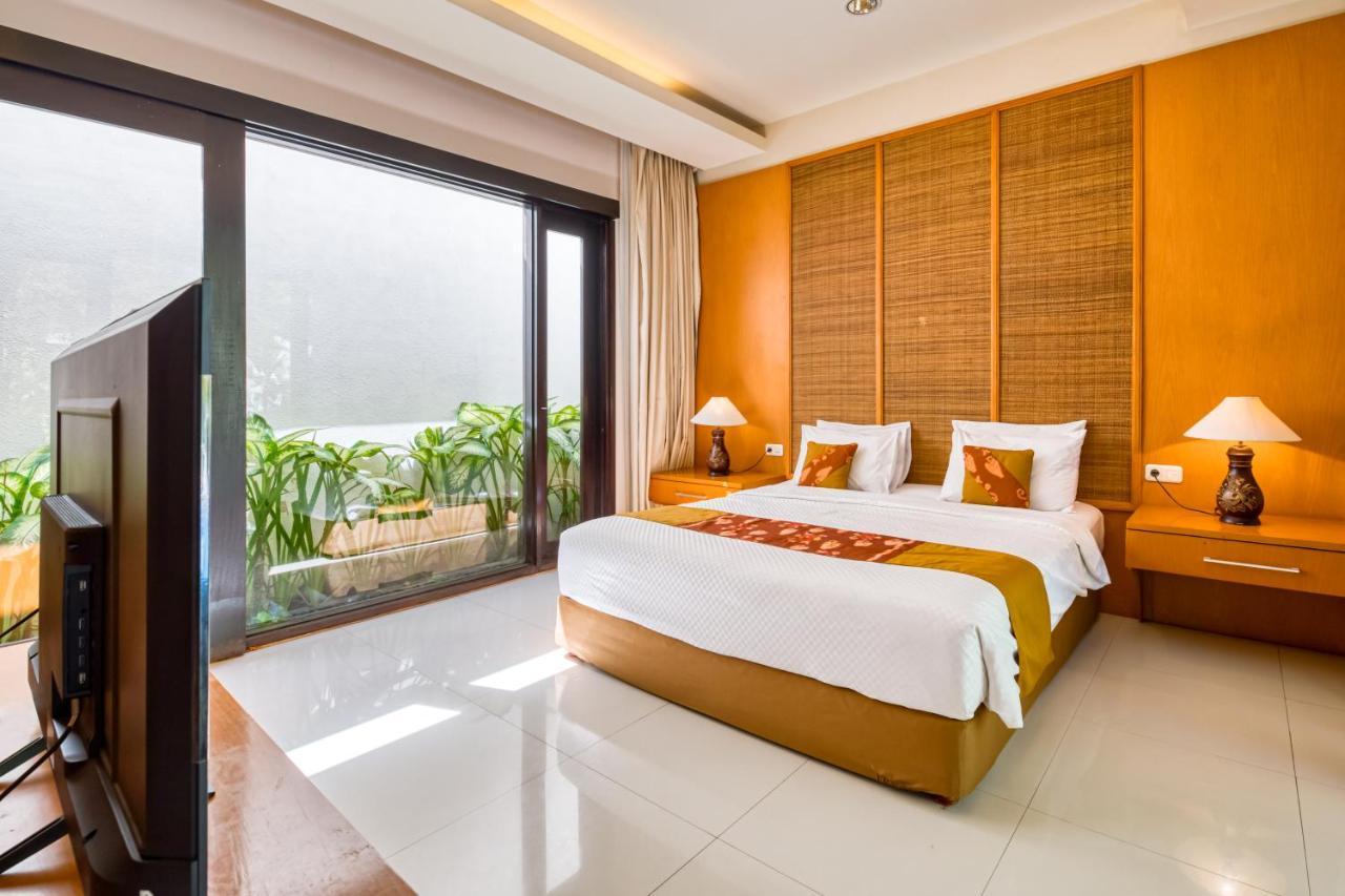 Emas 2br Private Pool Vila Seminyak (Bali)
