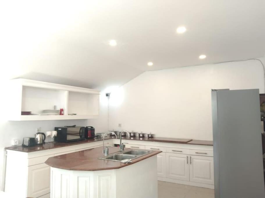 Villa 2br Private In Armando