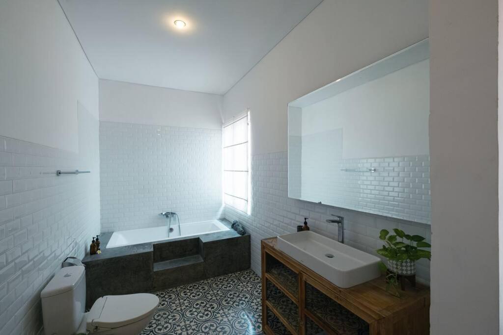 Otilia: 3bed With Pool Villa *