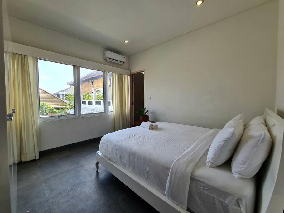 Otilia: 3bed With Pool *