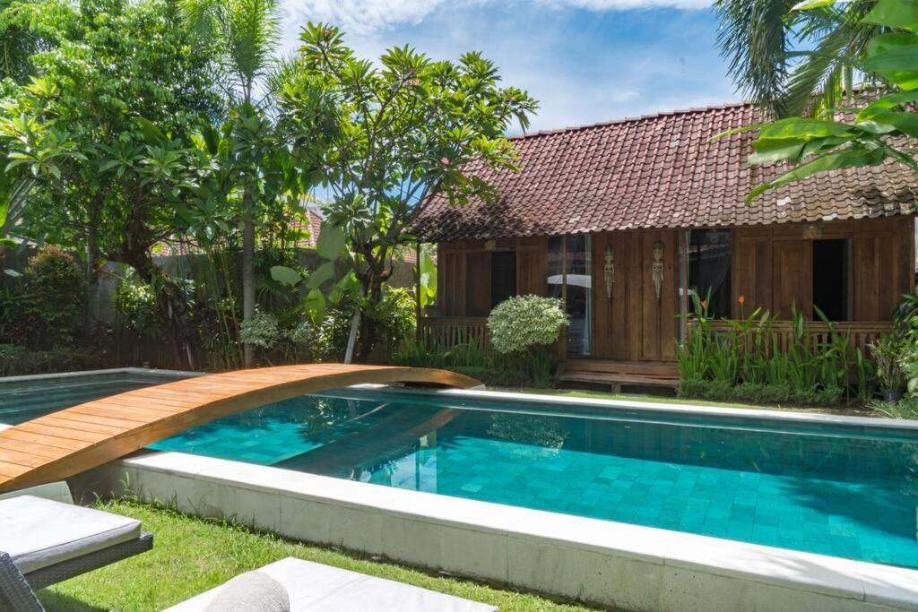 Villa Joglo Oberoi Beautiful 4br Prime Location *