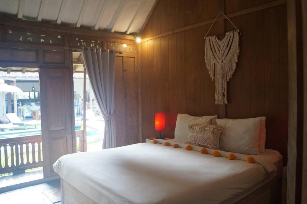 Villa Joglo Oberoi Beautiful 4br Prime Location