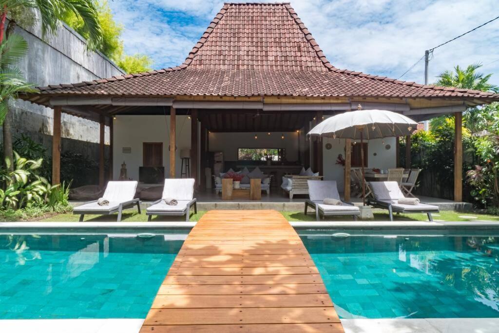 Joglo Oberoi Beautiful 4br Prime Location * Seminyak (Bali)