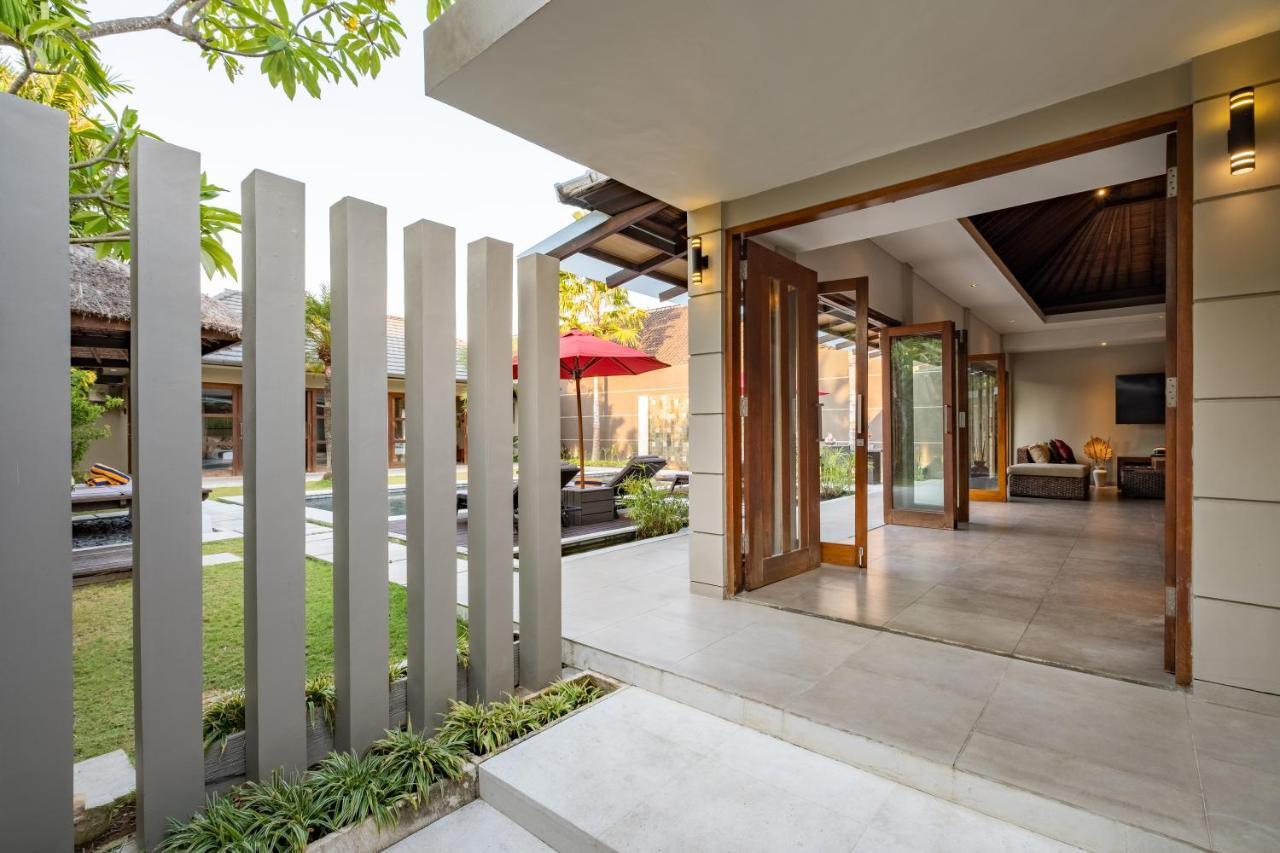 Villa 500m2 With 14m Pool, Bbq, Pinball - *