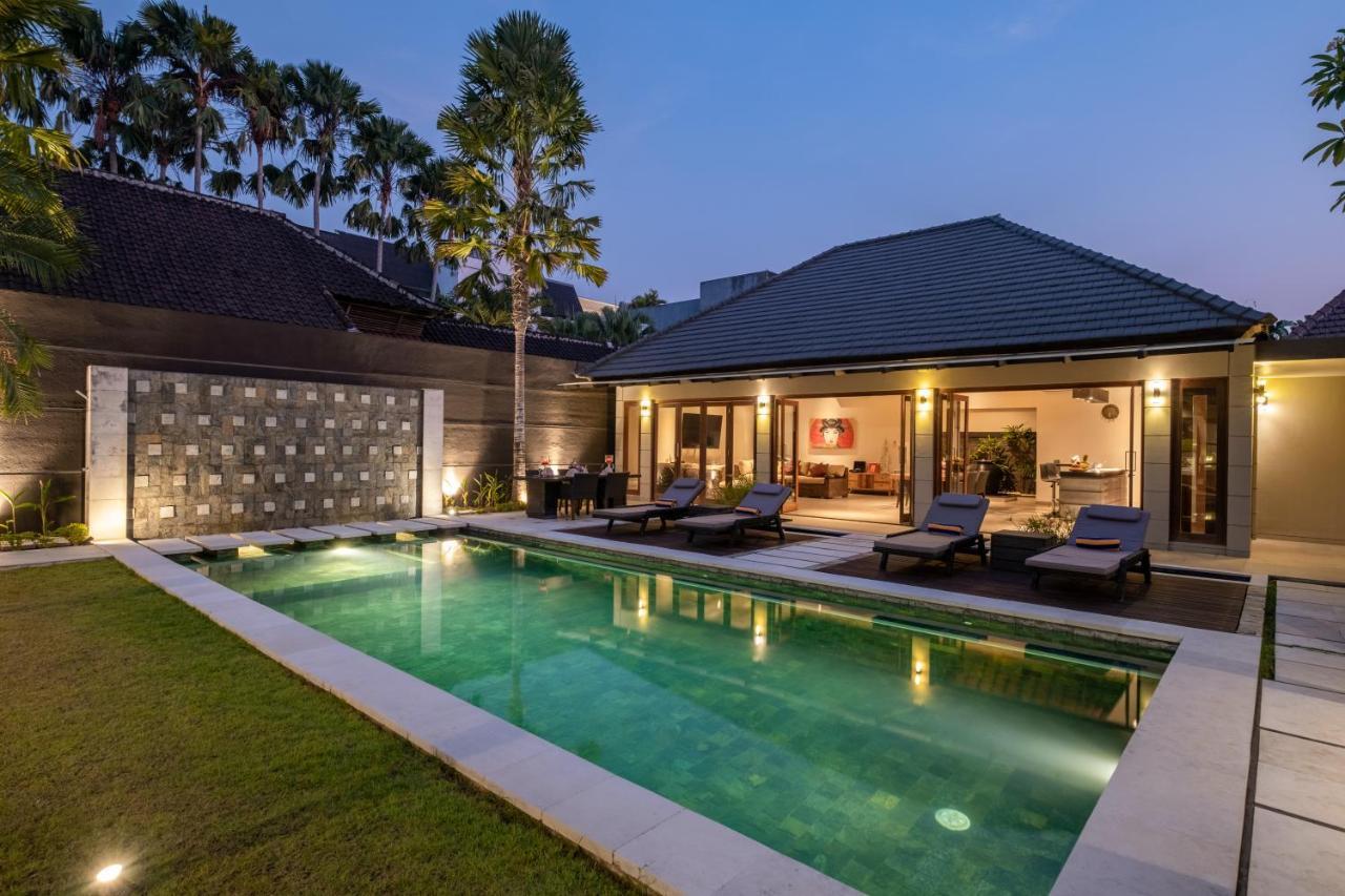 Villa 500m2 With 14m Pool, Bbq, Pinball - Seminyak (Bali)