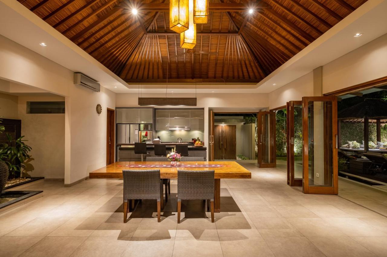 Villa 500m2 With 14m Pool, Bbq, Pinball -