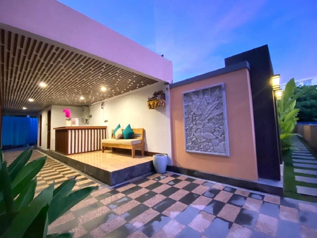 Kanitri * Seminyak (Bali)