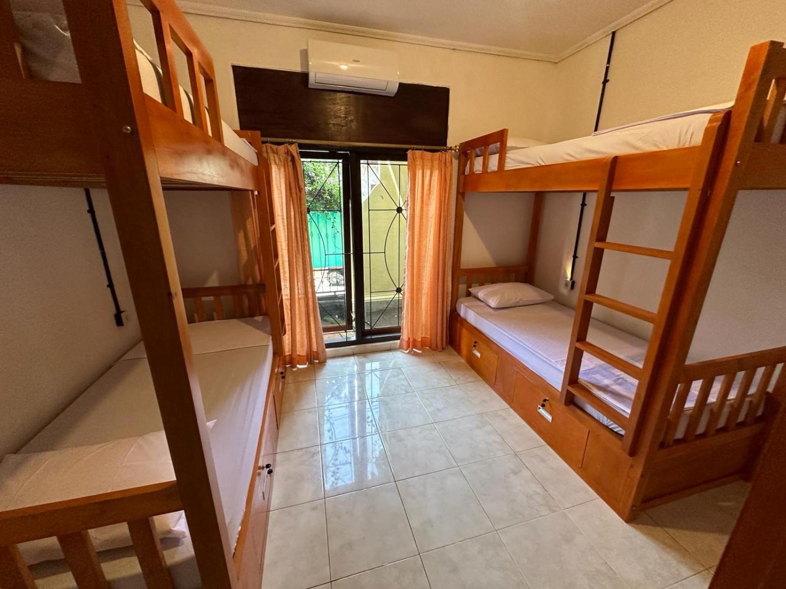 Rodin Bali Hostel *