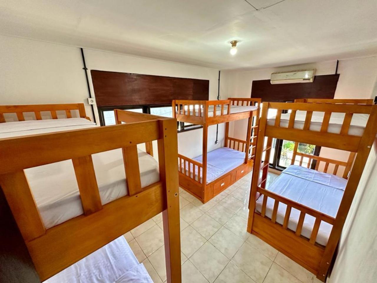 Hostel Rodin Bali
