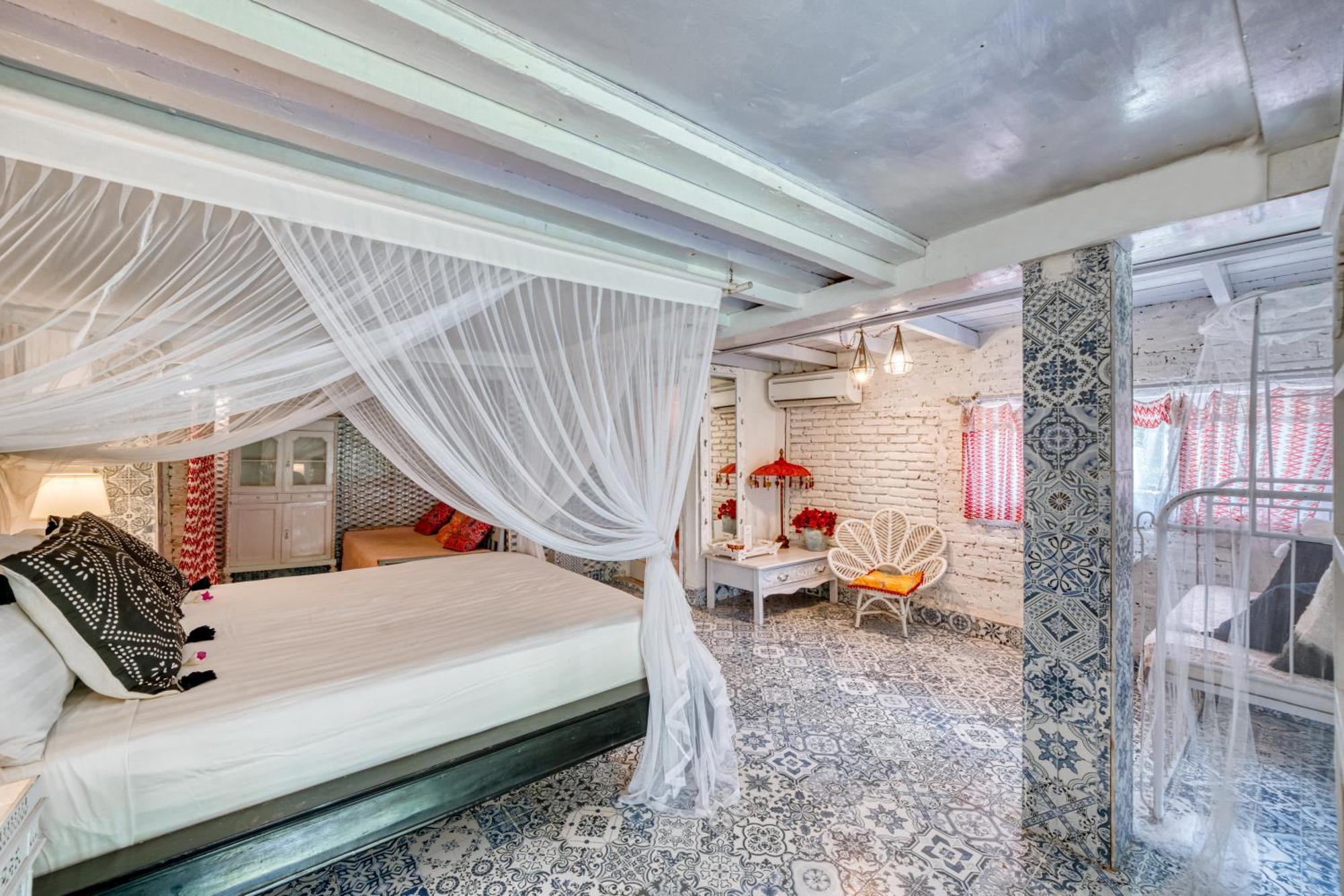 Villa Kalis, 10 Bedroom Family And Group Seminyak (Bali)