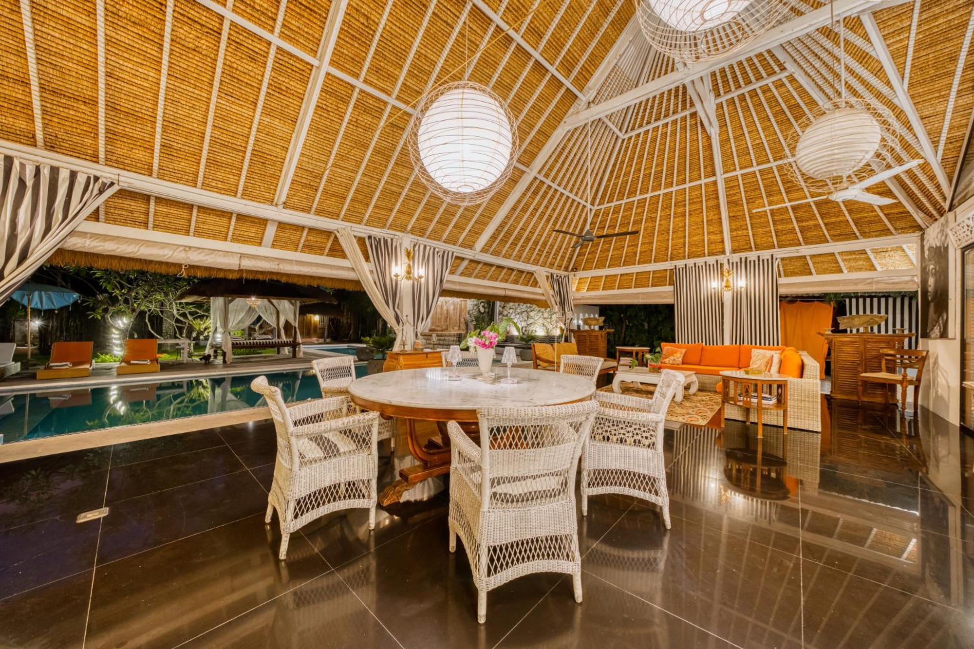 Kalis, 10 Bedroom Family And Group Seminyak (Bali)