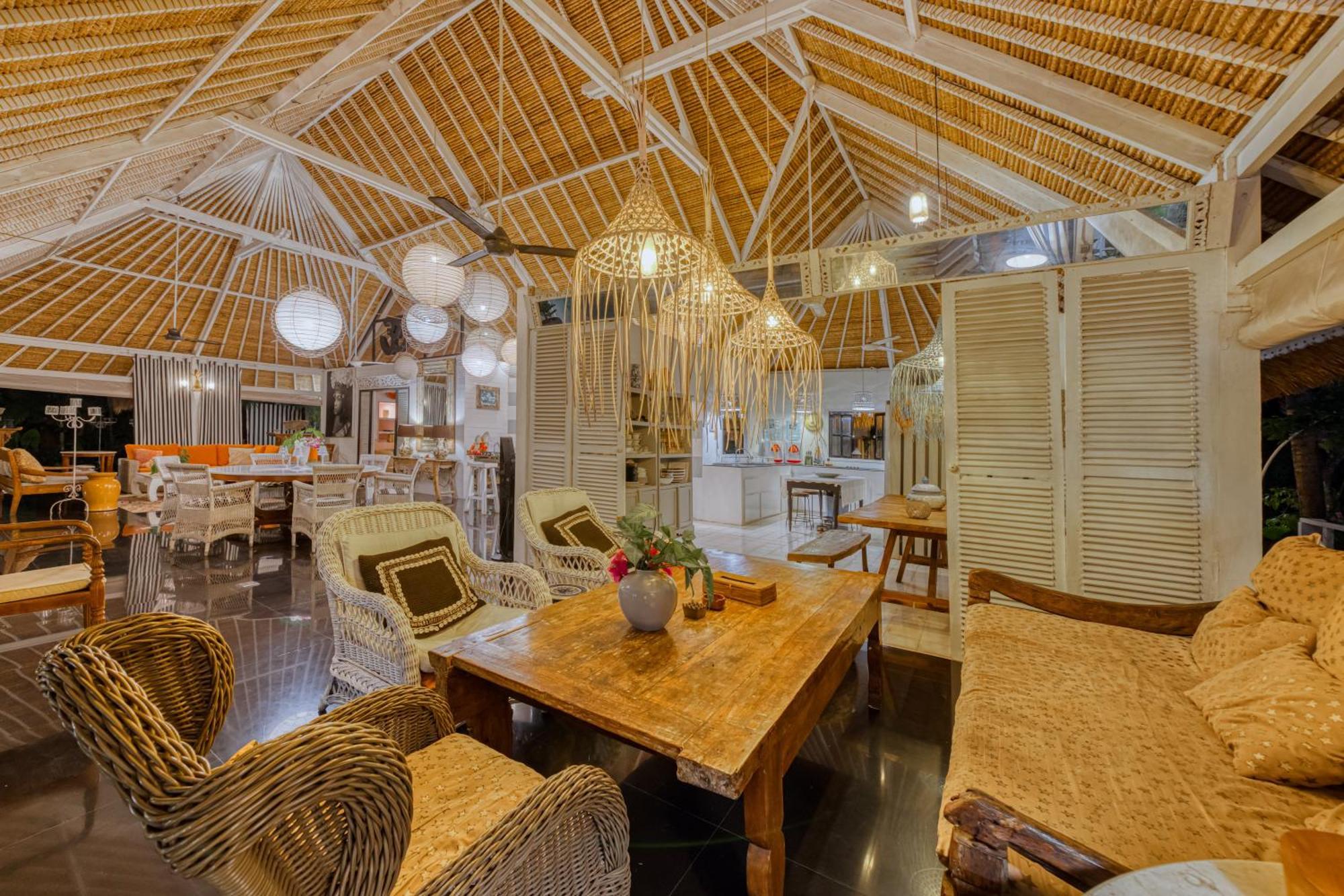 Kalis, 10 Bedroom Family And Group Villa Seminyak (Bali)