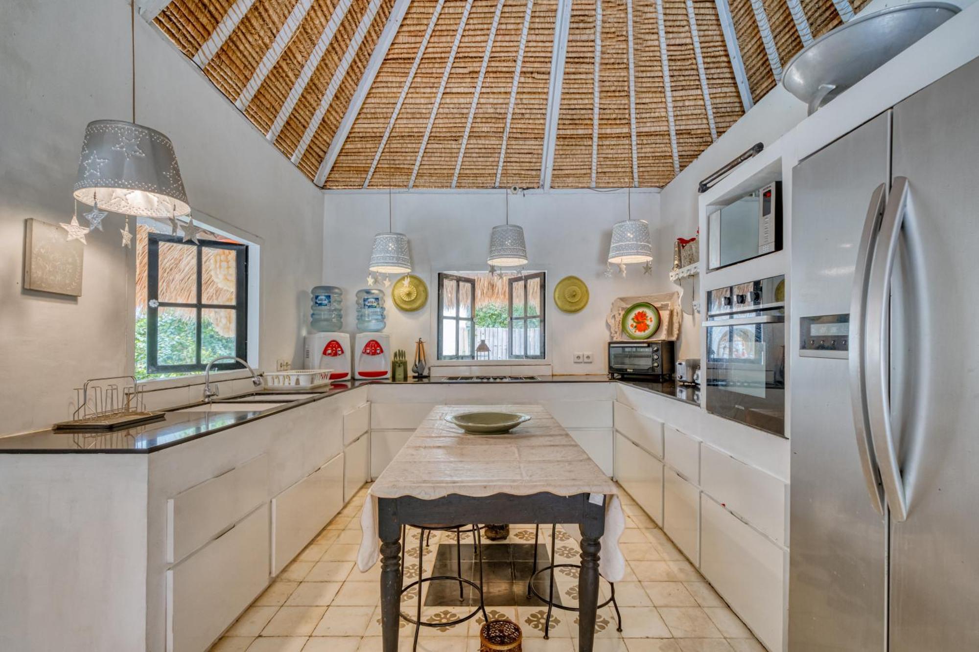 Kalis, 10 Bedroom Family And Group Villa *