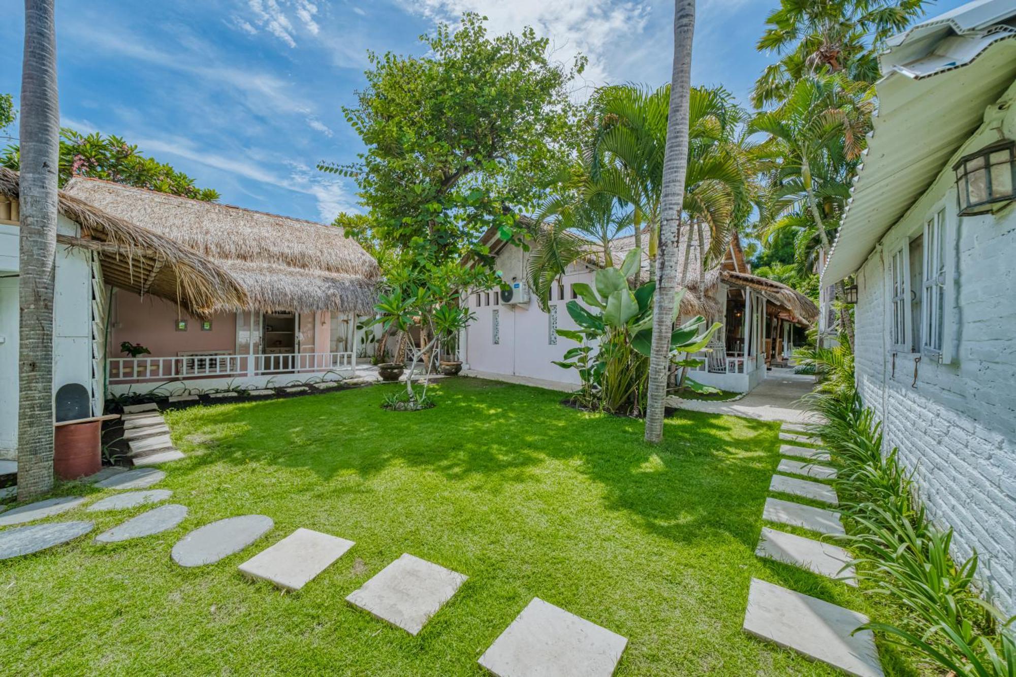 Villa Kalis, 10 Bedroom Family And Group Seminyak (Bali)