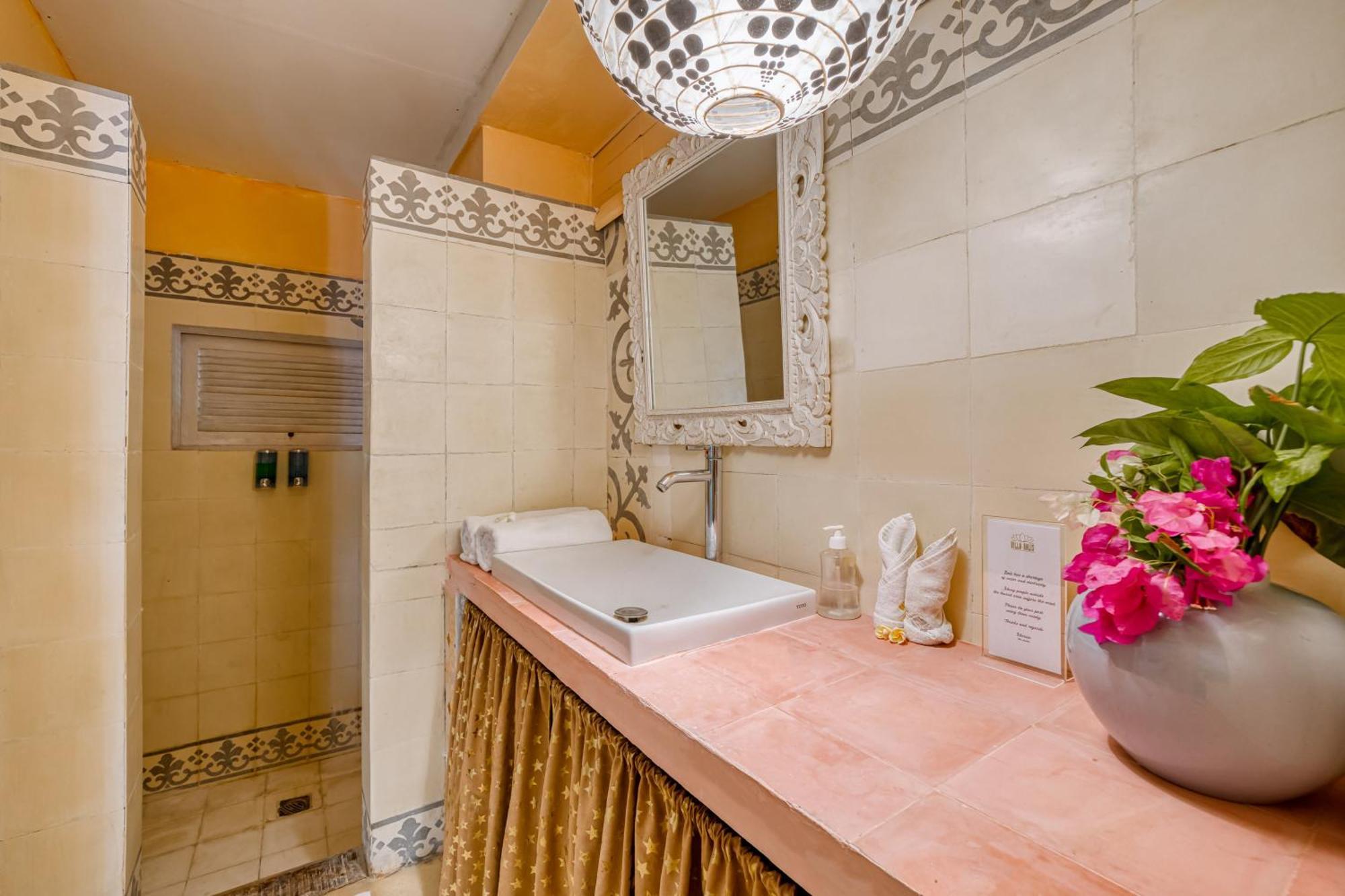Kalis, 10 Bedroom Family And Group Villa *