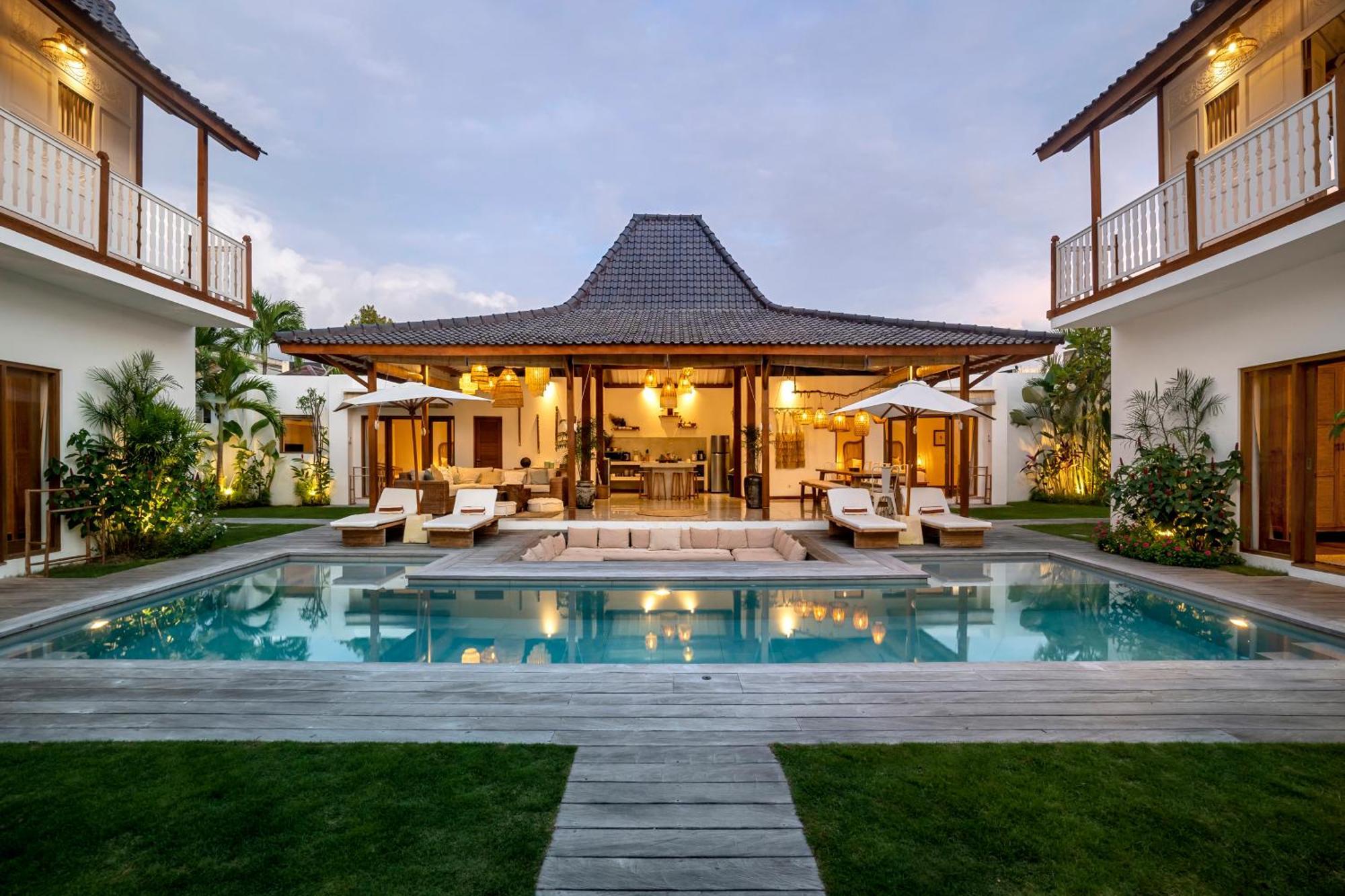Loma By Alfred In Bali Villa *