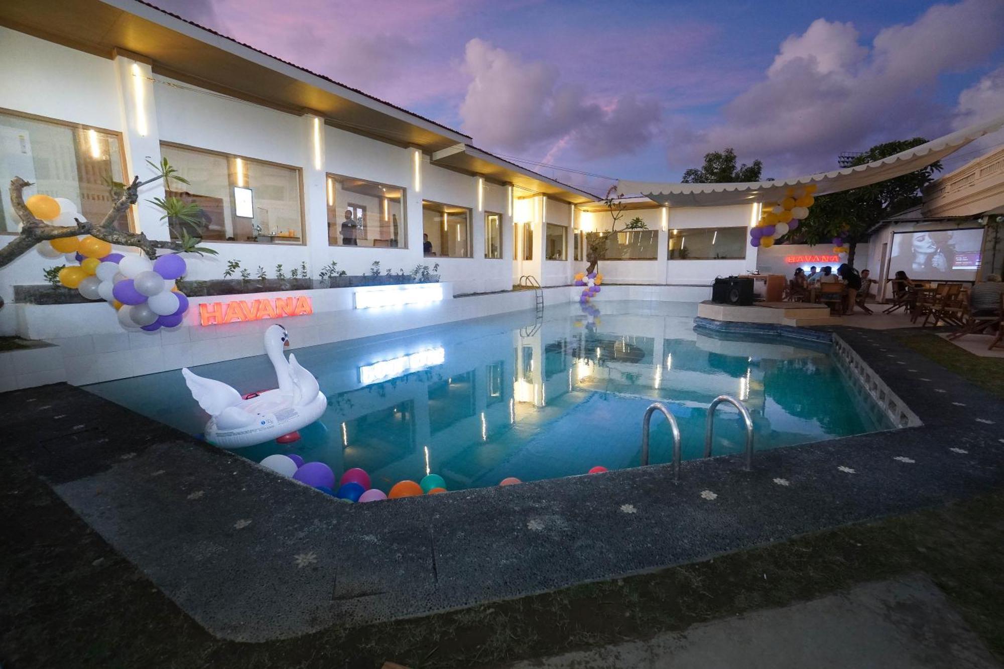 One Bedroom Private Kuta * Seminyak (Bali)