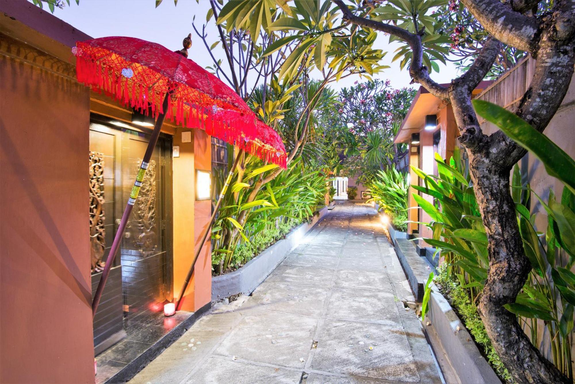 One Bedroom Private Kuta Biệt thự