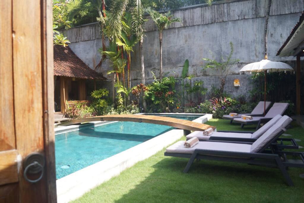 Villa Joglo Oberoi Beautiful 4br Prime Location *