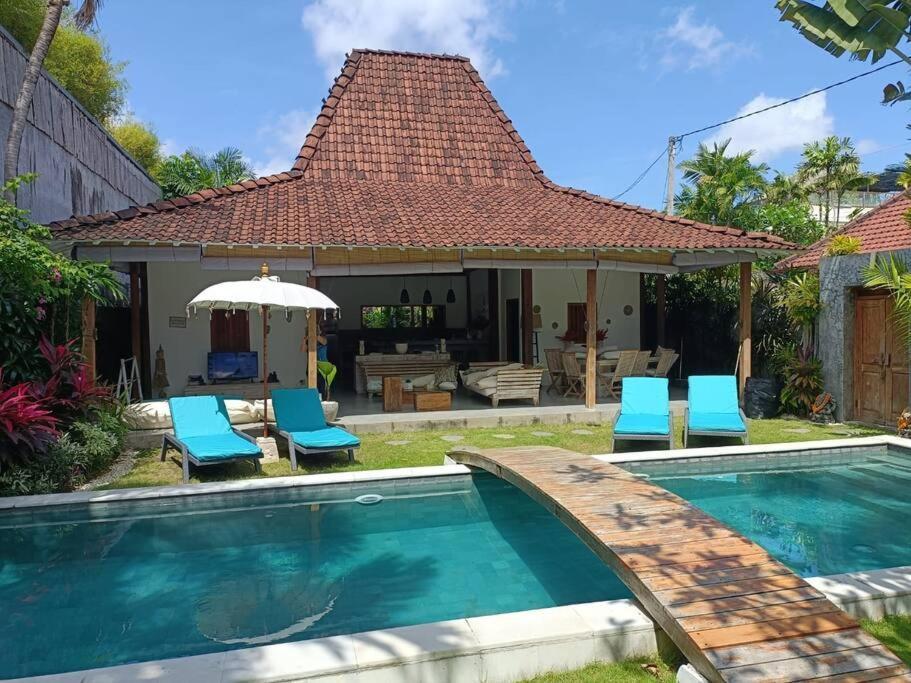 Joglo Oberoi Beautiful 4br Prime Location *