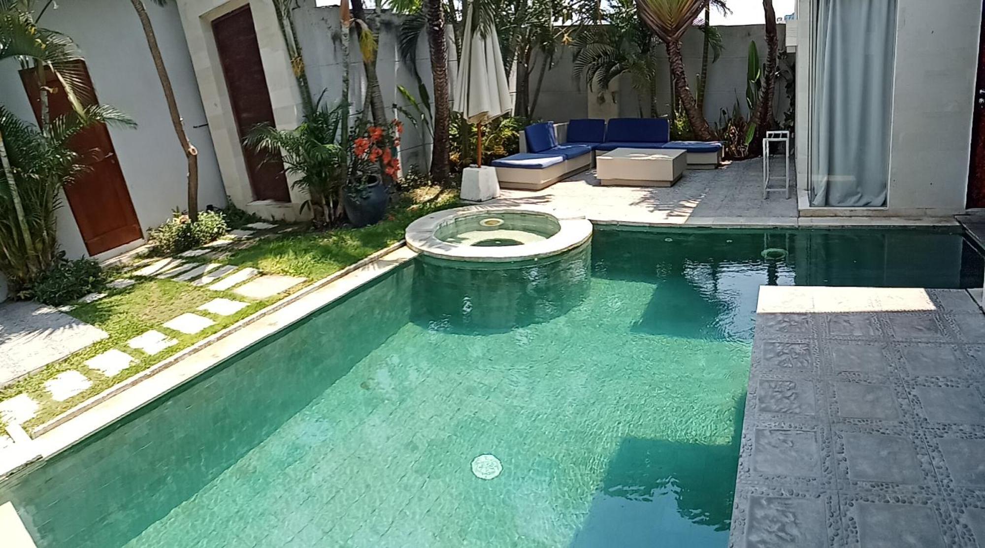 Villa Kmea 4 *