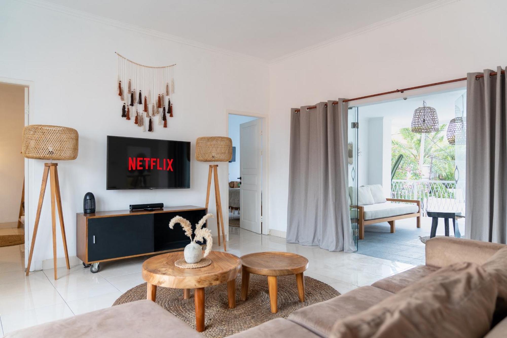 Casa De Lupe 5 Bedroom In Kerobokan Pousada Seminyak