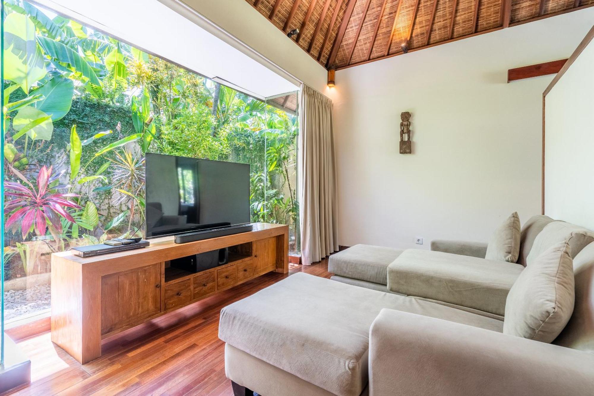 Ku Estate Villa *