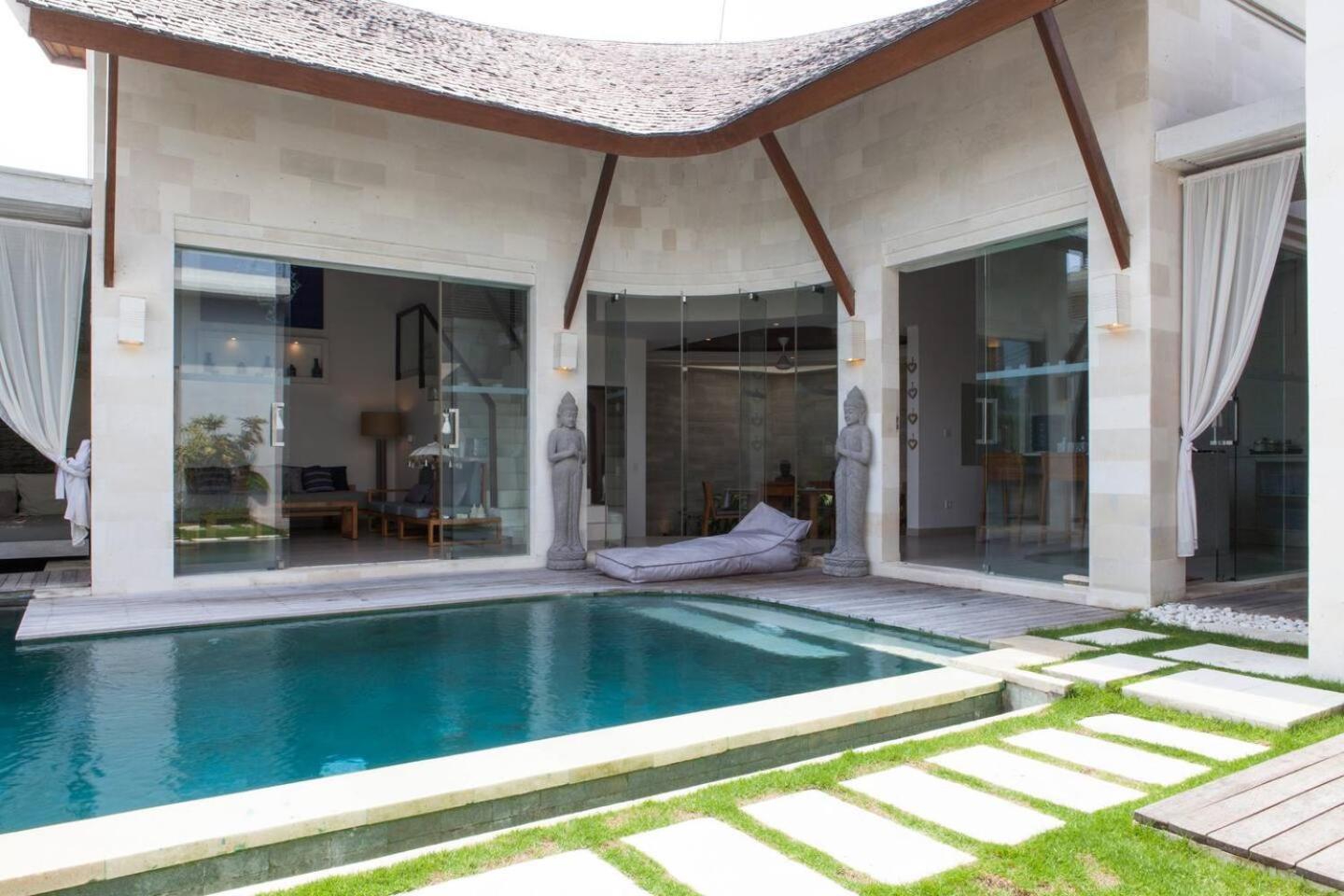 Villa Kmea 4 *