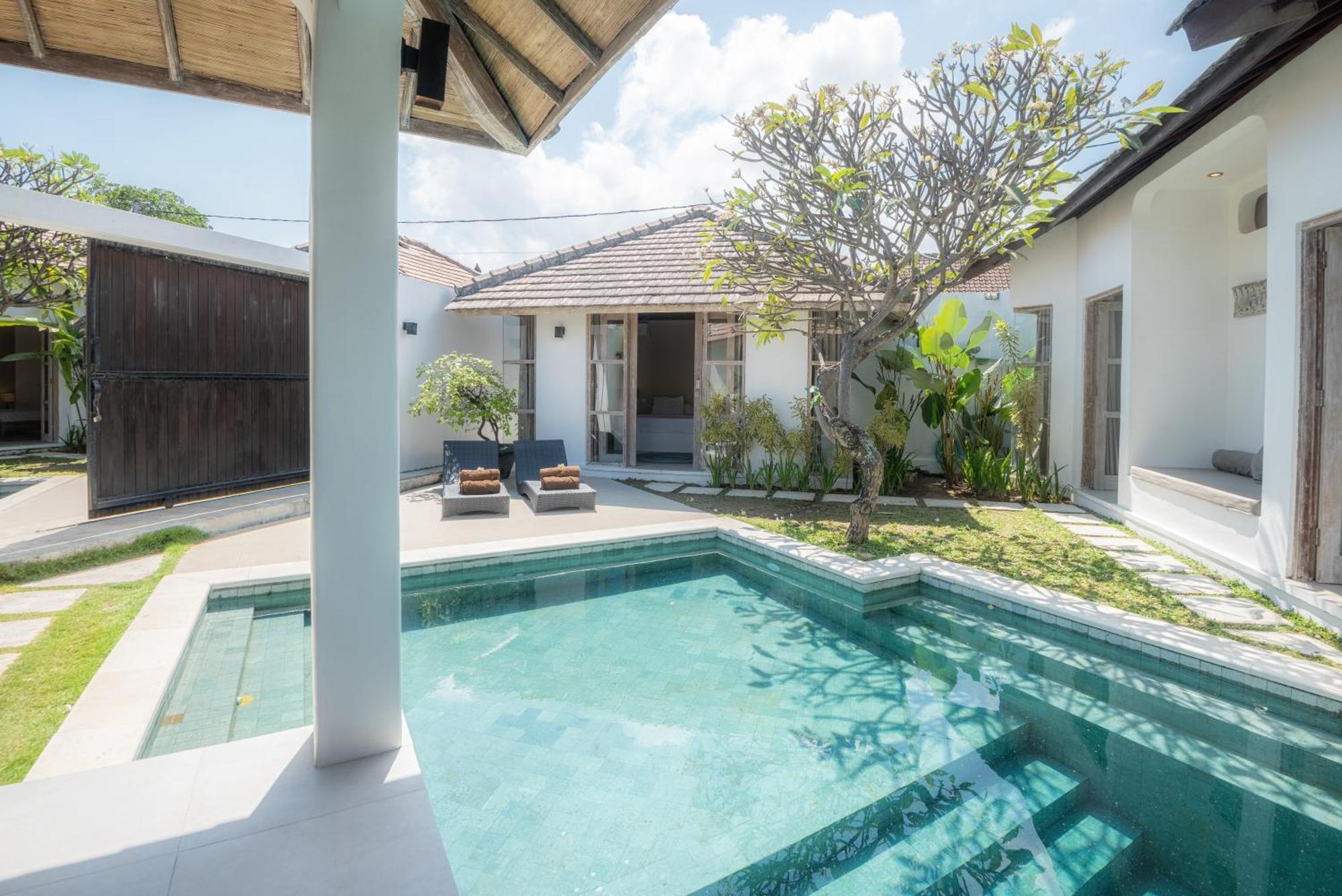 Dipta * Seminyak (Bali)