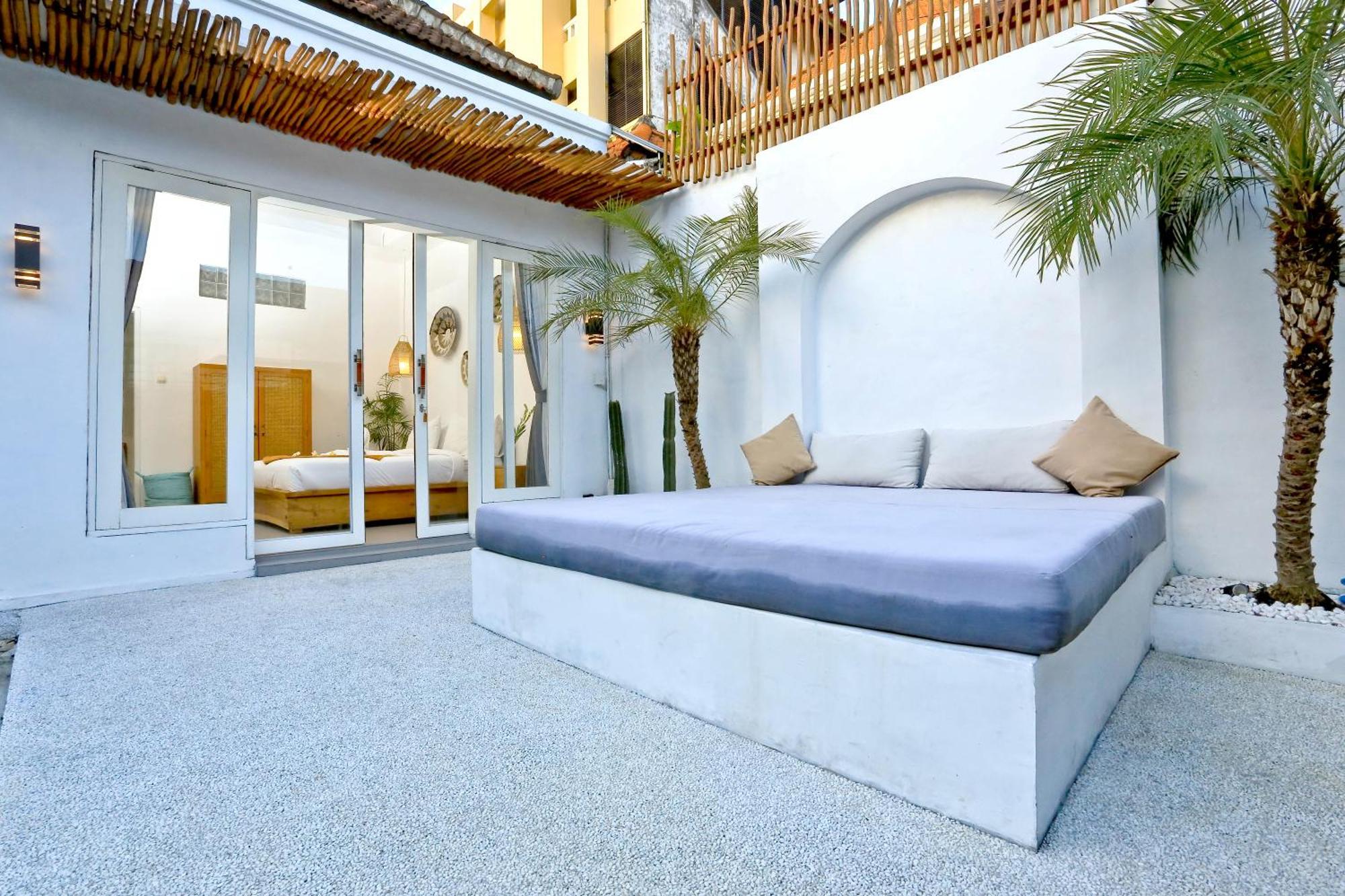 Villa Elijah *