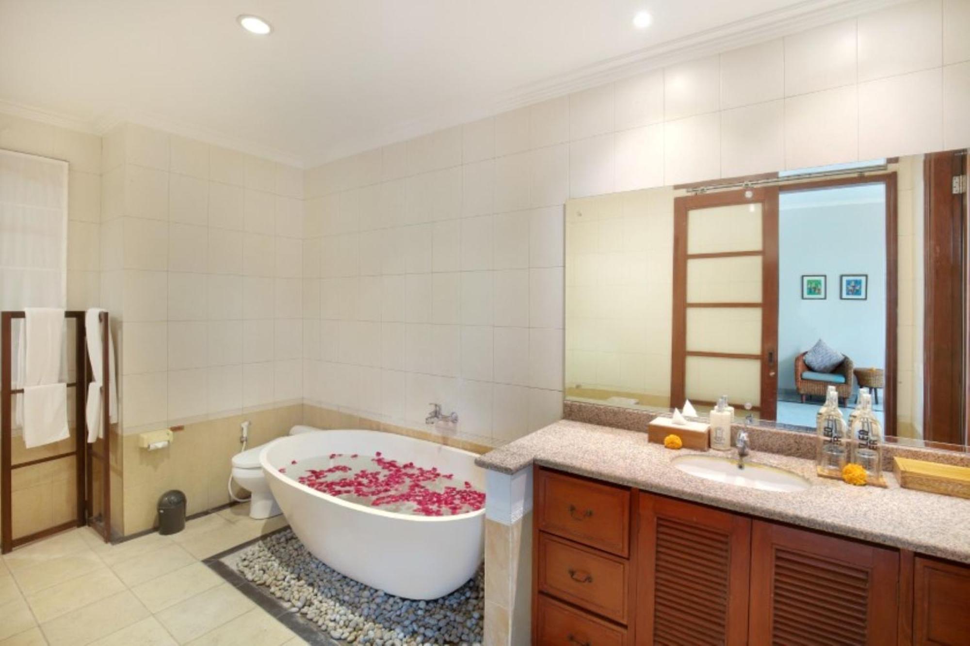 Kecapi By Ini Vie Hospitality Villa *