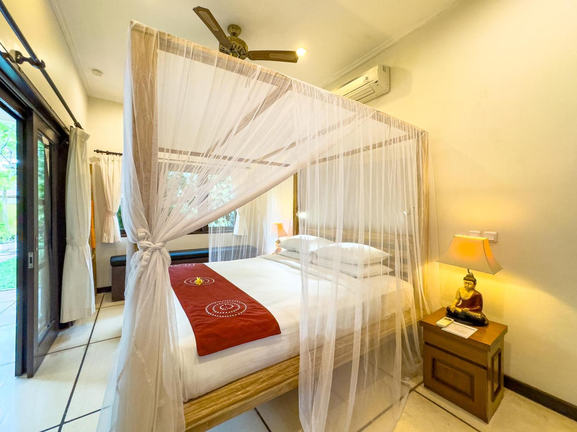 Villa Bugis Kayu Aya *