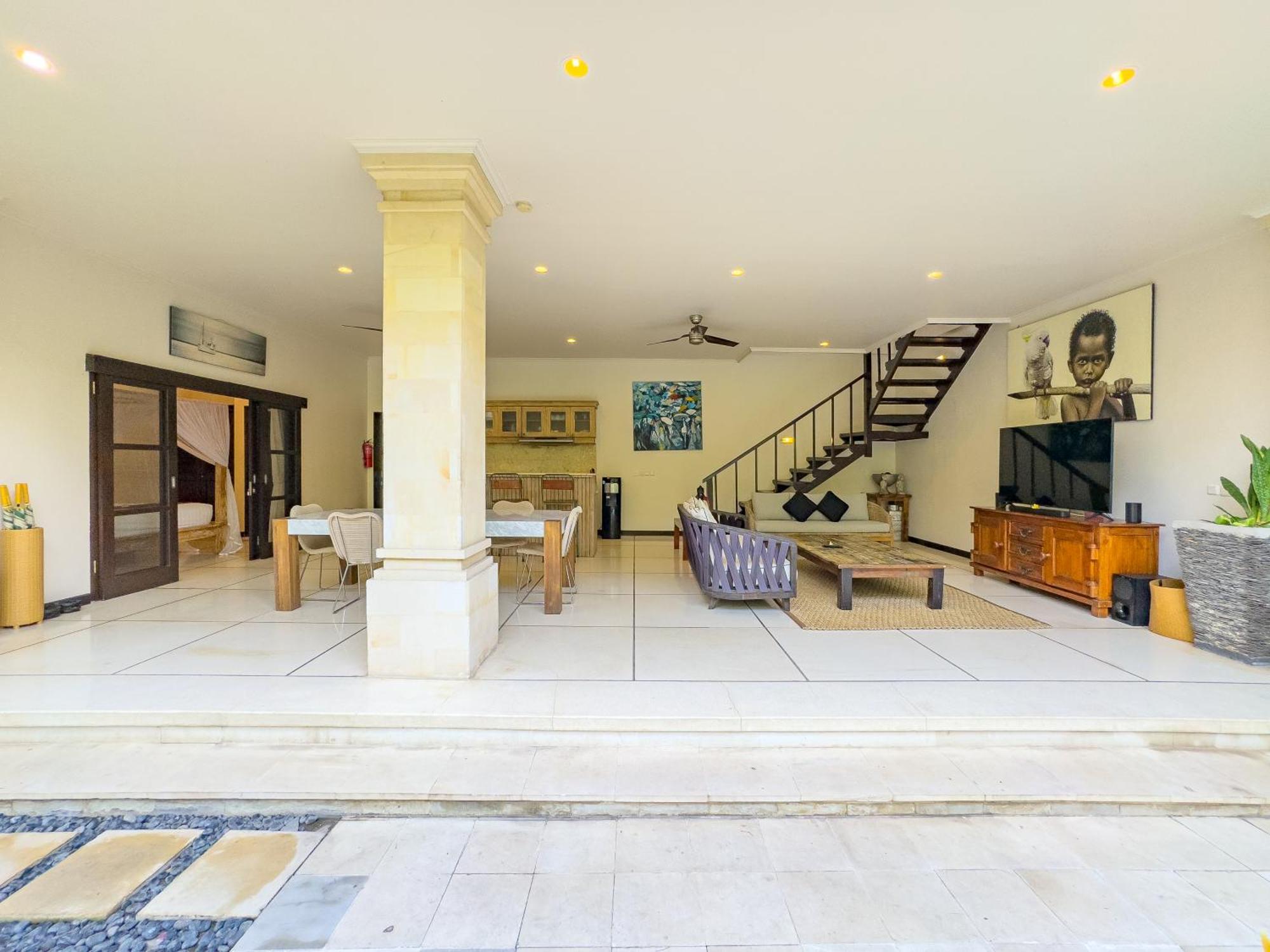 Villa Bugis Kayu Aya Seminyak