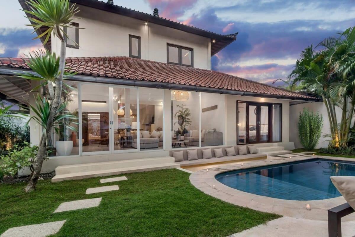 Biệt thự New York - 4 Bdr Pool Luxury Villa, Next To The Forge Bali *