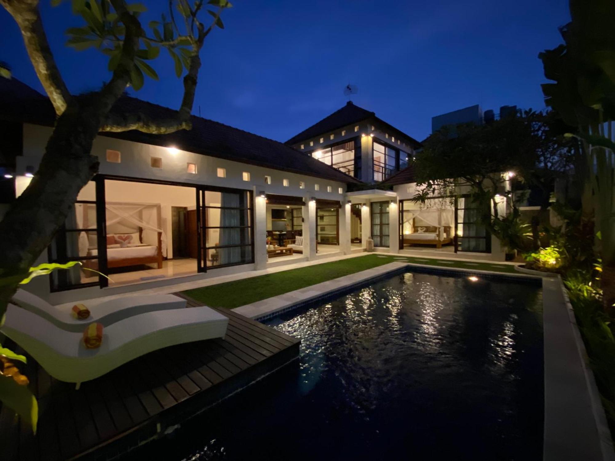 Villa Spacious In Petitenget Location Seminyak (Bali)