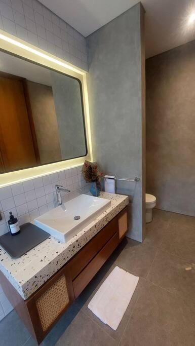 Akhila 1 - 1 Bedroom Modern Tropical At The Heart Of Villa Seminyak (Bali)