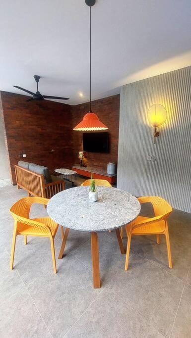Akhila 1 - 1 Bedroom Modern Tropical At The Heart Of Villa *