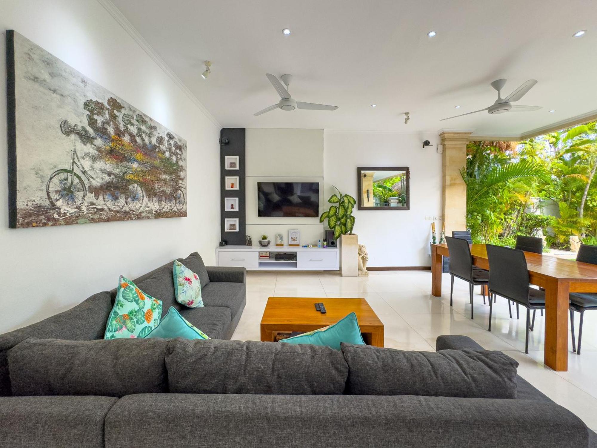 Bugis Kayu Aya Villa Seminyak