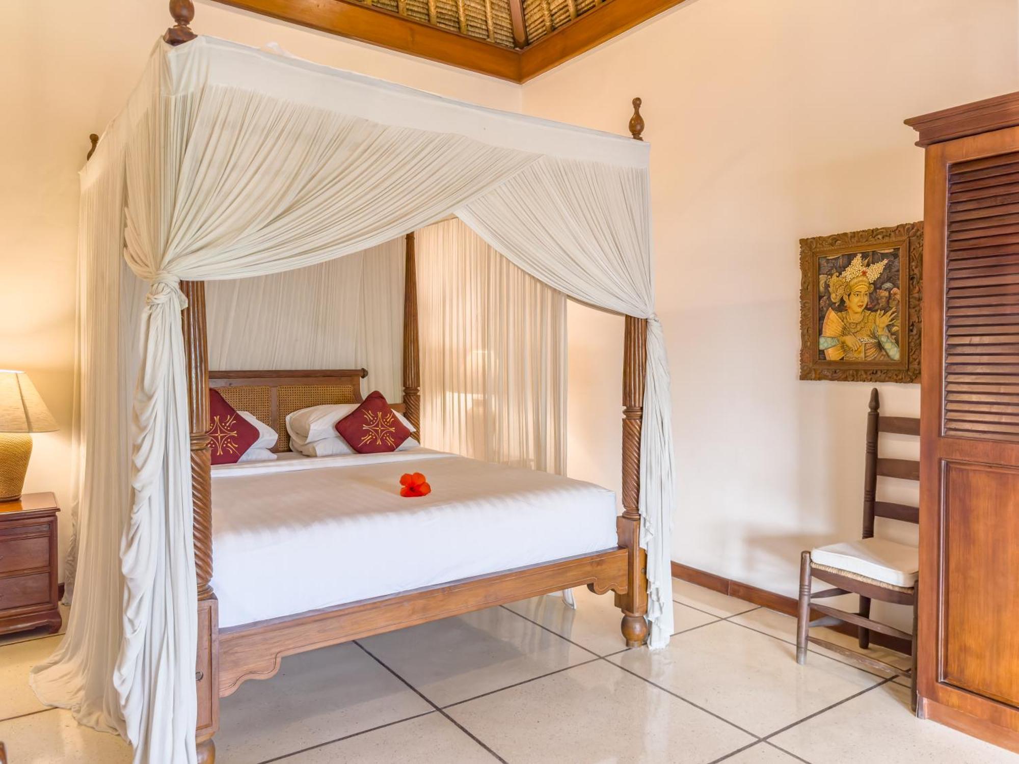 Villa Bugis Kayu Aya Seminyak