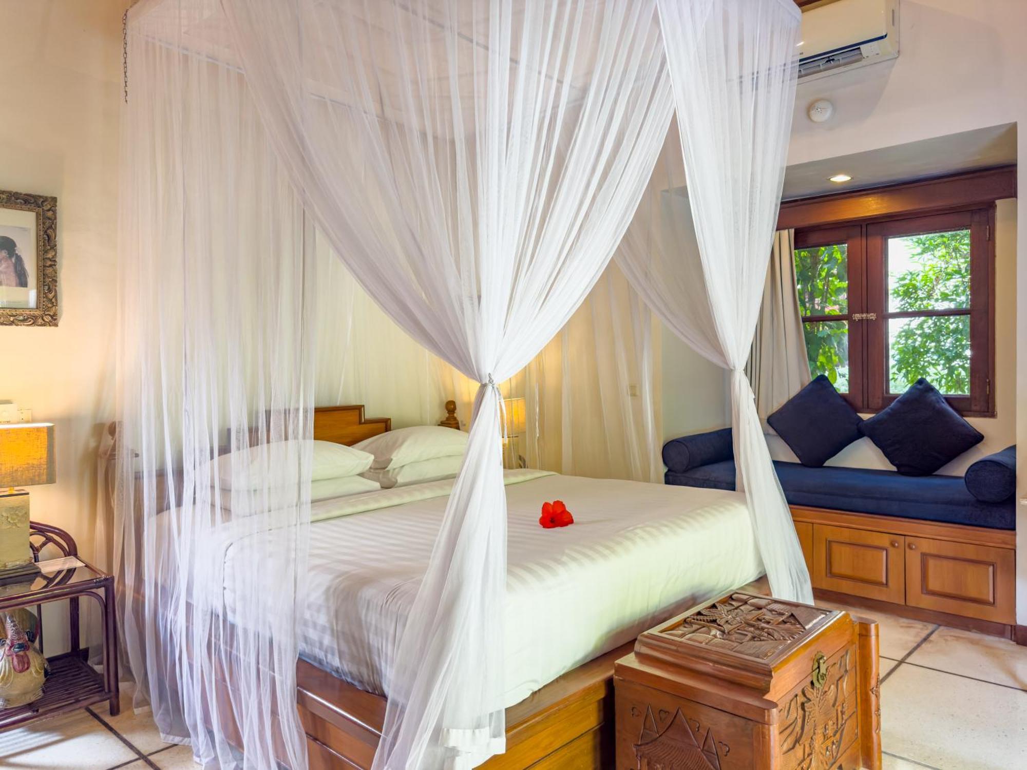 Bugis Kayu Aya Villa Seminyak