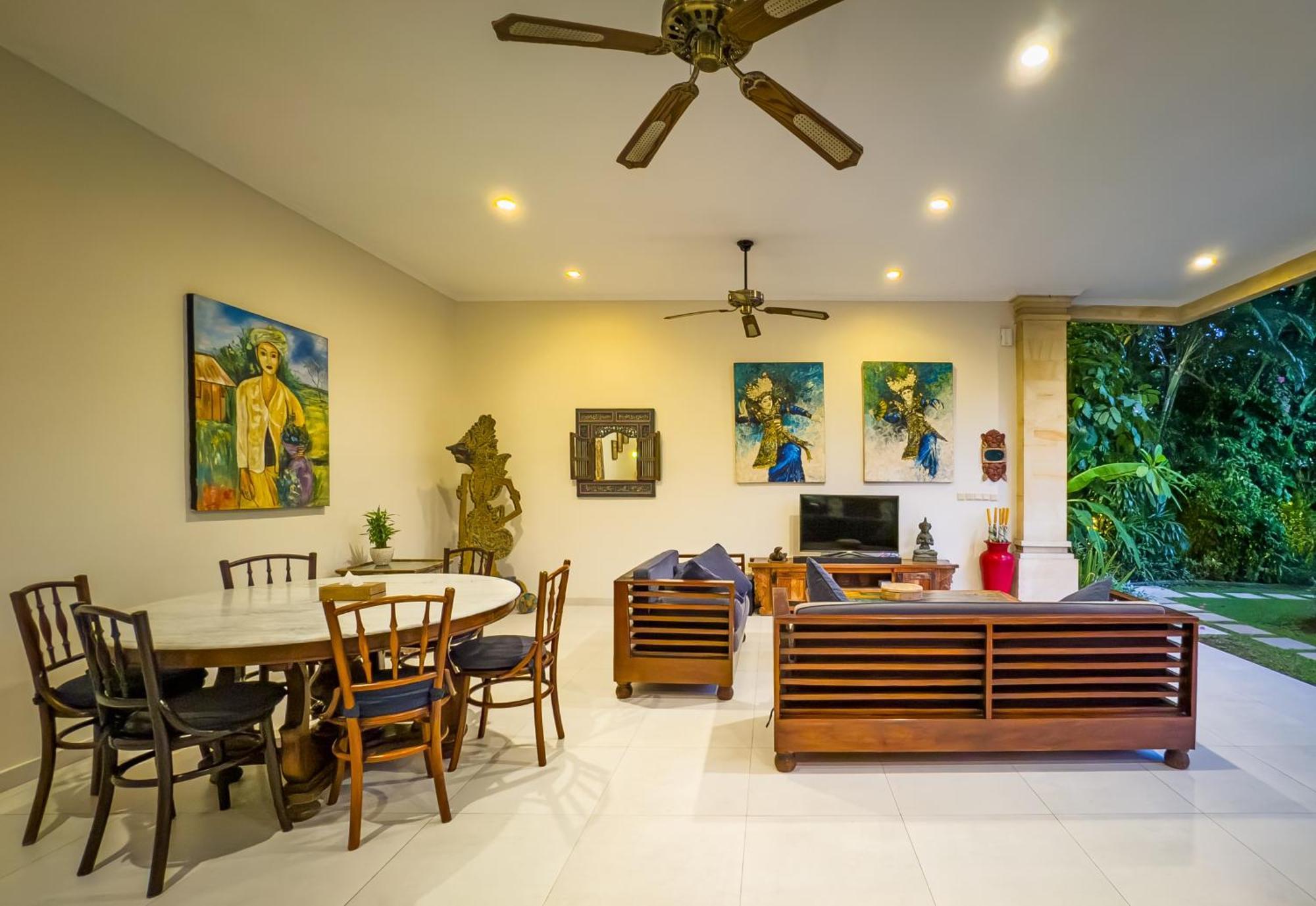 Bugis Kayu Aya Seminyak