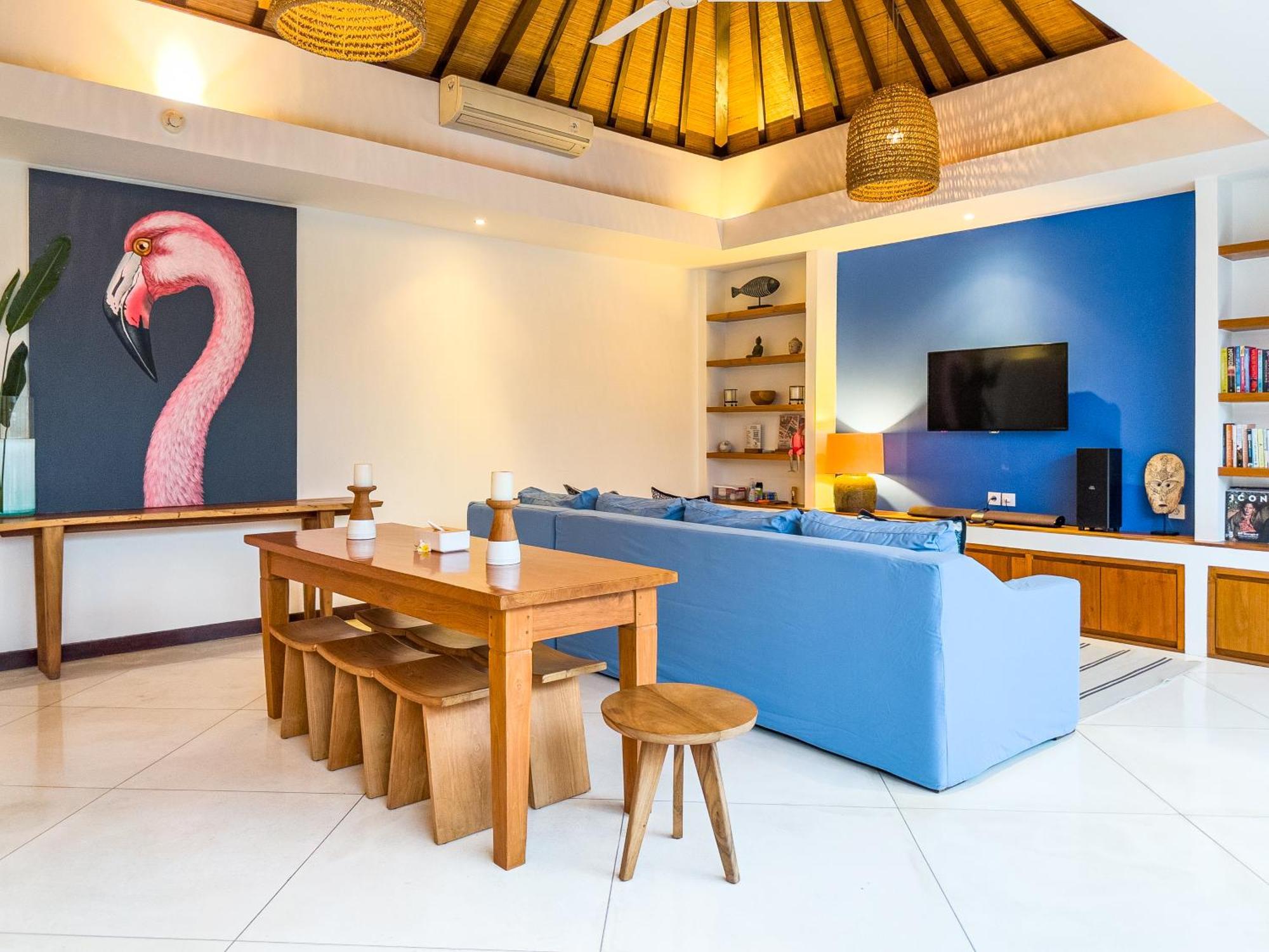 Villa Bugis Kayu Aya Seminyak