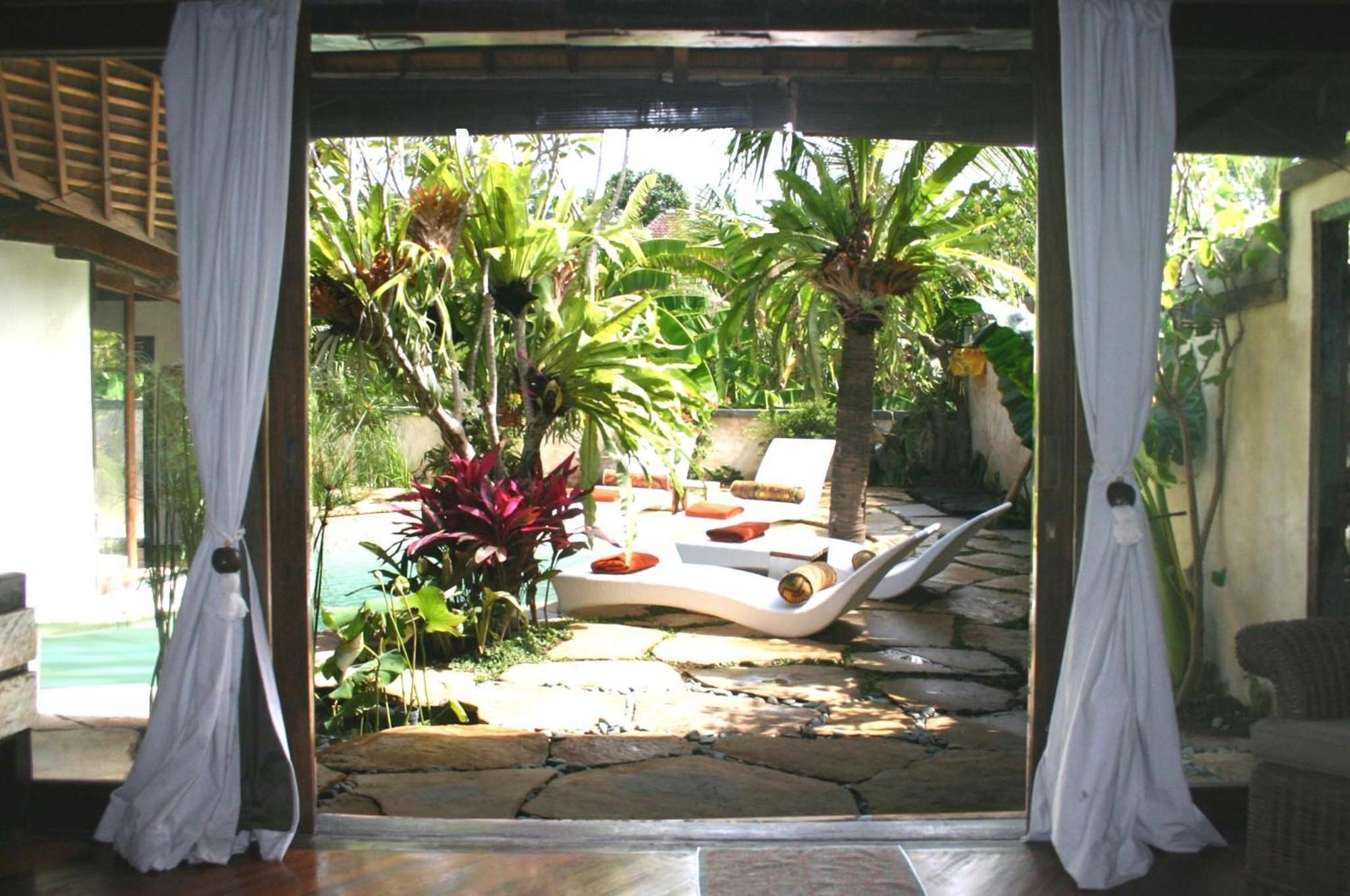 Villa Phinisi - Seminyak (Bali)