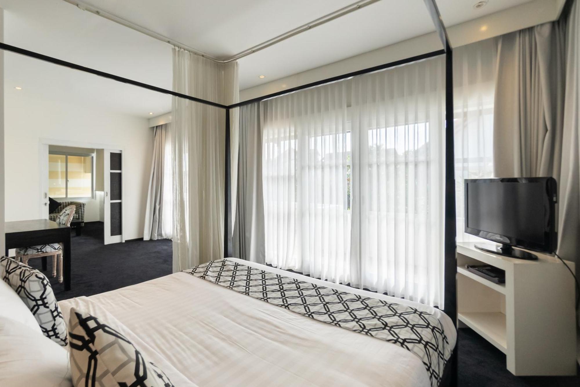 Four On Drupadi Villa Seminyak (Bali)