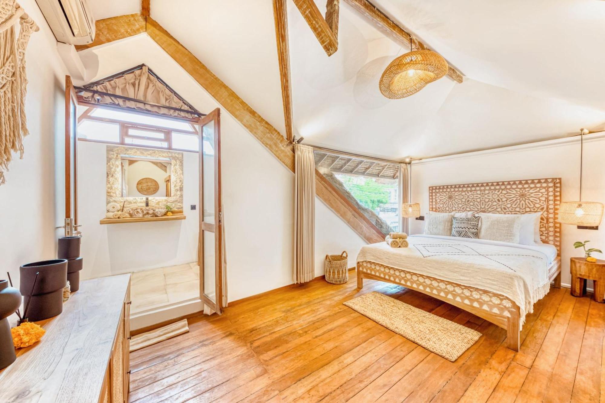 Villa Indigo - 5-bdr With Huge Pool And Garden