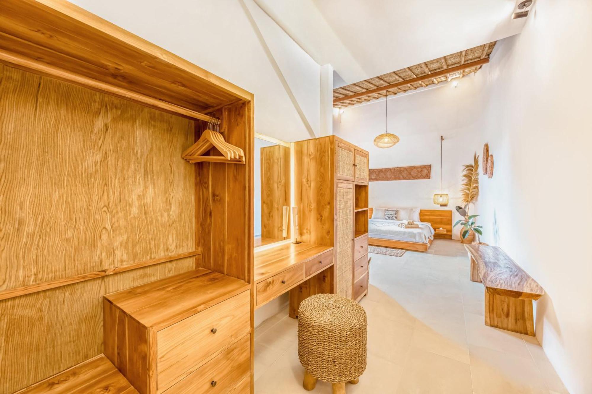 Villa Indigo - 5-bdr With Huge Pool And Garden *