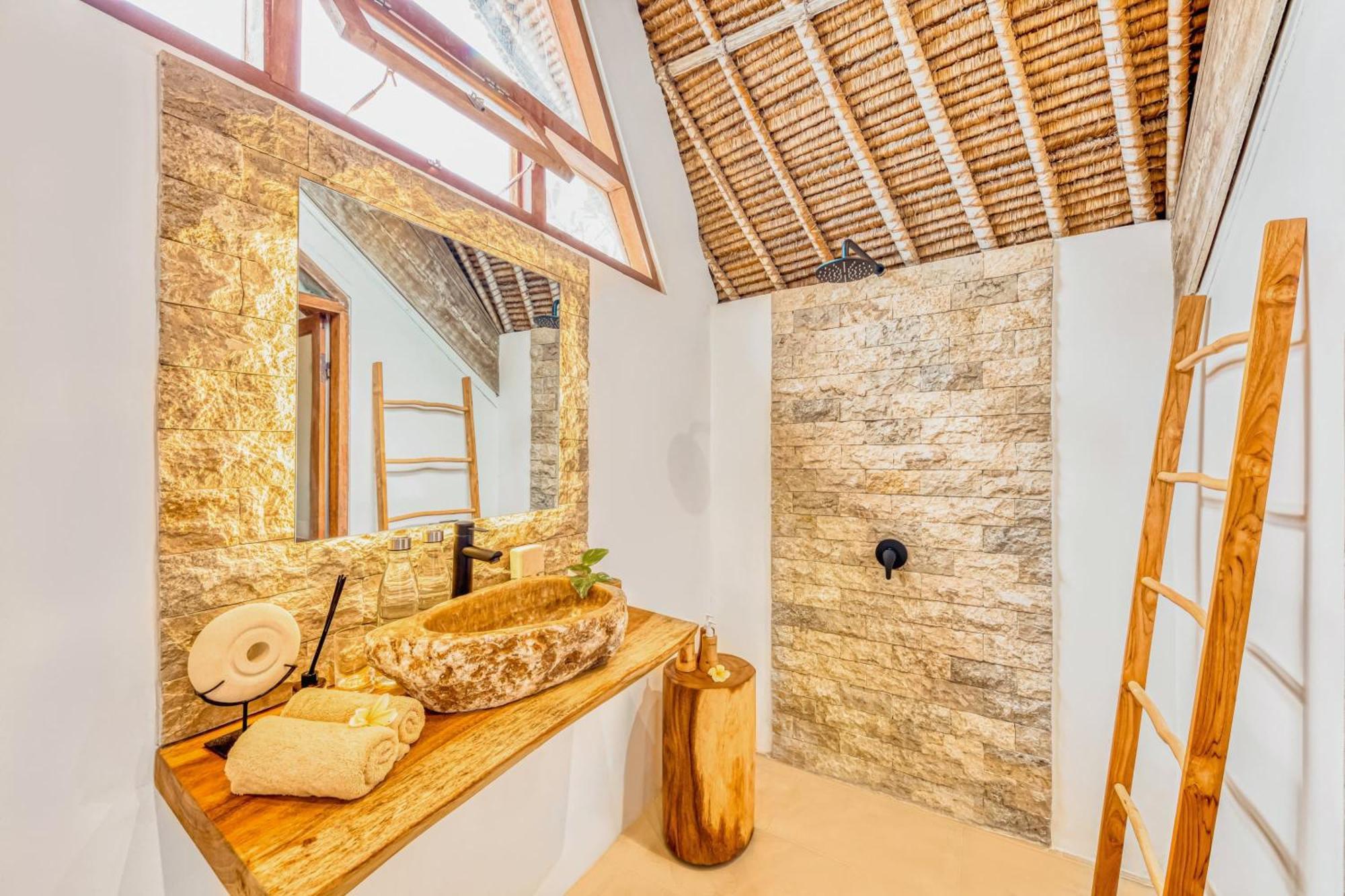 Villa Indigo - 5-bdr With Huge Pool And Garden *